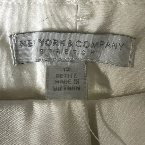 NWT NY & COMPANY 7th Avenue White Cotton Sateen Mid-Rise Bootcut Pants SIze 12P - Picture 4 of 10